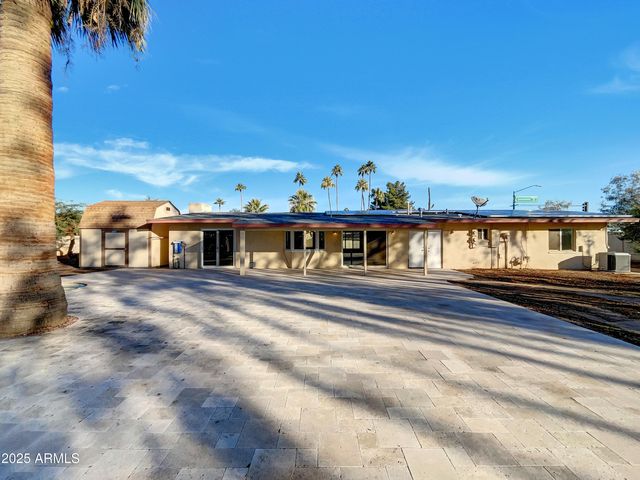 6325 E SWEETWATER Avenue, Scottsdale, AZ 85254