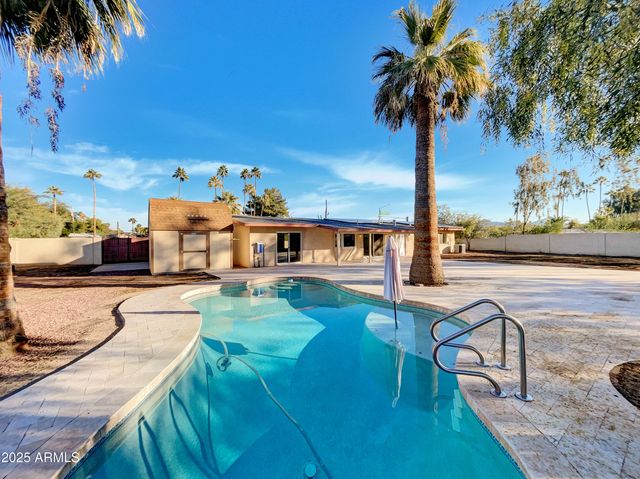 6325 E SWEETWATER Avenue, Scottsdale, AZ 85254