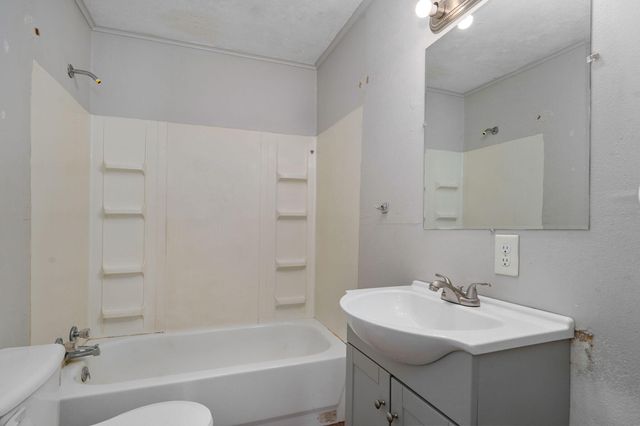 511 N Warren Avenue, Springfield, MO 65802