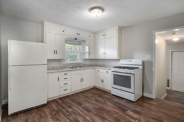 511 N Warren Avenue, Springfield, MO 65802
