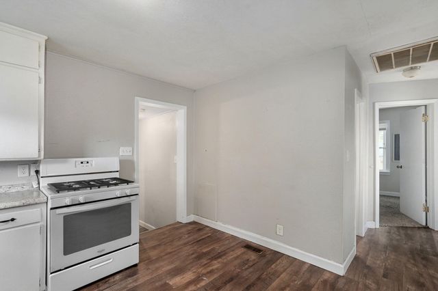 511 N Warren Avenue, Springfield, MO 65802