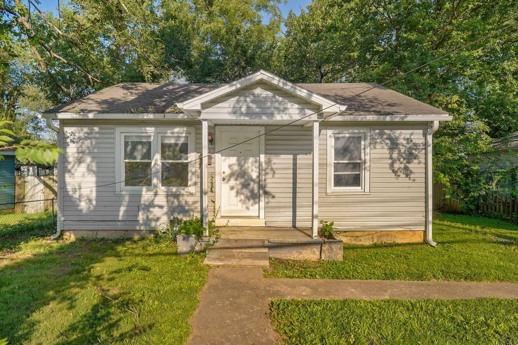 511 N Warren Avenue, Springfield, MO 65802