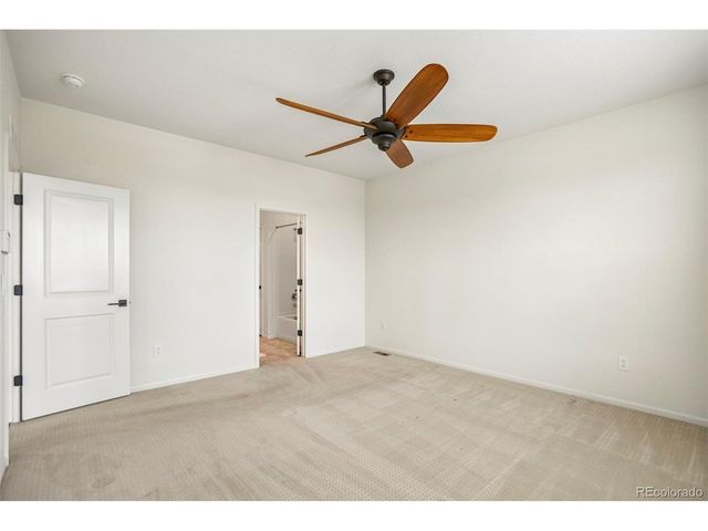 855 N Waterloo Cir, Aurora, CO 80018