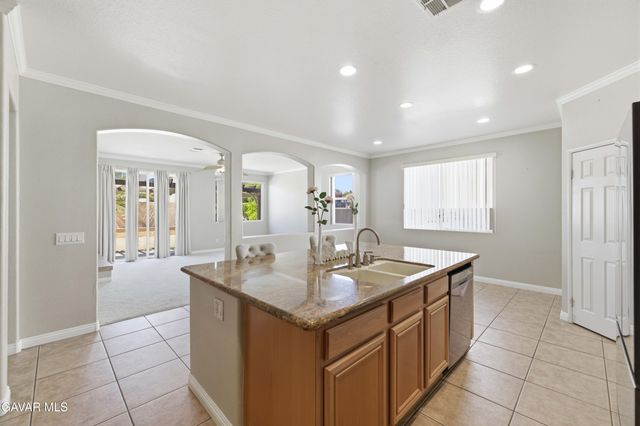 4613 W Avenue J13, Lancaster, CA 93536