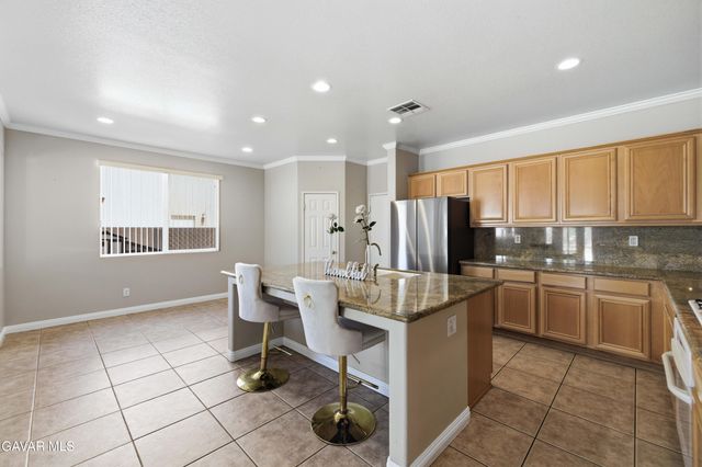 4613 W Avenue J13, Lancaster, CA 93536