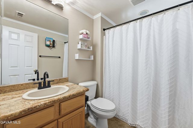 4613 W Avenue J13, Lancaster, CA 93536
