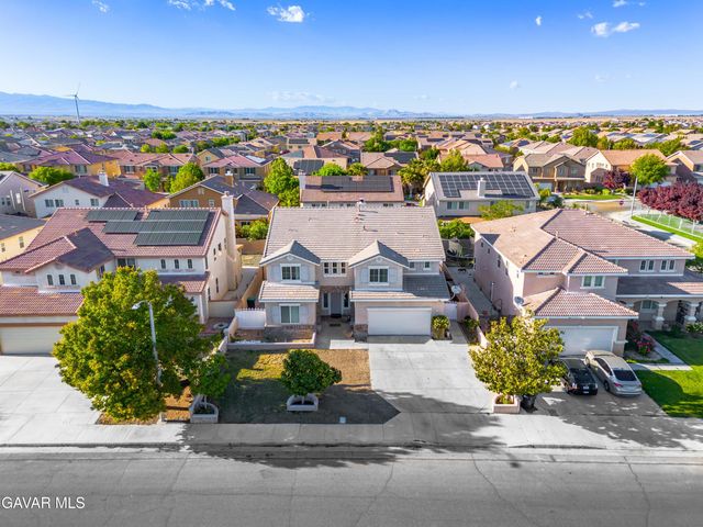 4613 W Avenue J13, Lancaster, CA 93536