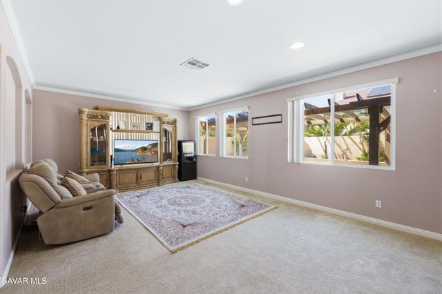 4613 W Avenue J13, Lancaster, CA 93536