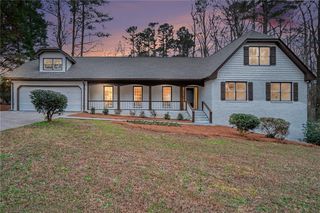 5464 Breathitt Drive SW, Lilburn, GA 30047