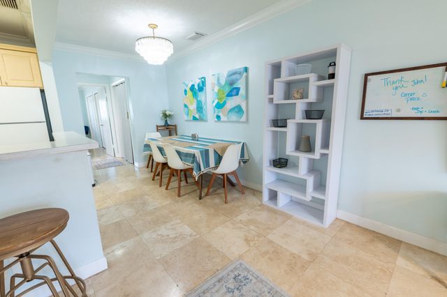 3215 NE 15TH Street 204, Pompano Beach, FL 33062