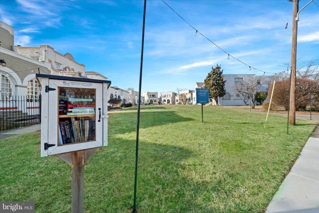 4 CORINNE CT, Wilmington, DE 19809