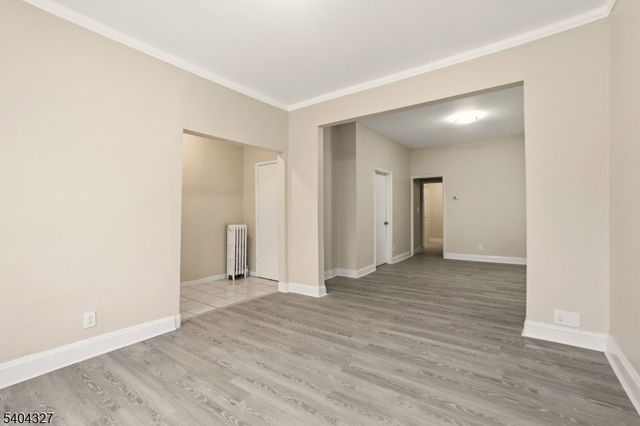 221 Wilkinson Ave, Jersey City, NJ 07305