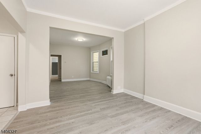 221 Wilkinson Ave, Jersey City, NJ 07305