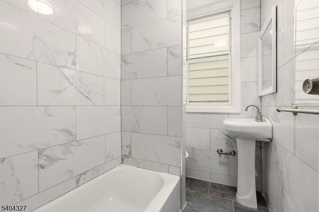 221 Wilkinson Ave, Jersey City, NJ 07305