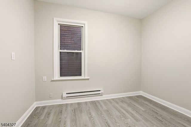 221 Wilkinson Ave, Jersey City, NJ 07305