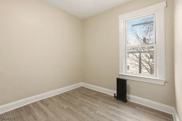 221 Wilkinson Ave, Jersey City, NJ 07305