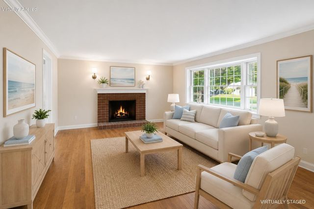 90 Castlewood Circle, Hyannis, MA 02601