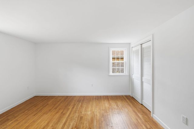 90 Castlewood Circle, Hyannis, MA 02601