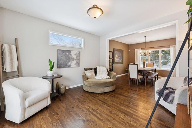 801 Interlaken, Victoria, MN 55386