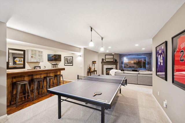 801 Interlaken, Victoria, MN 55386