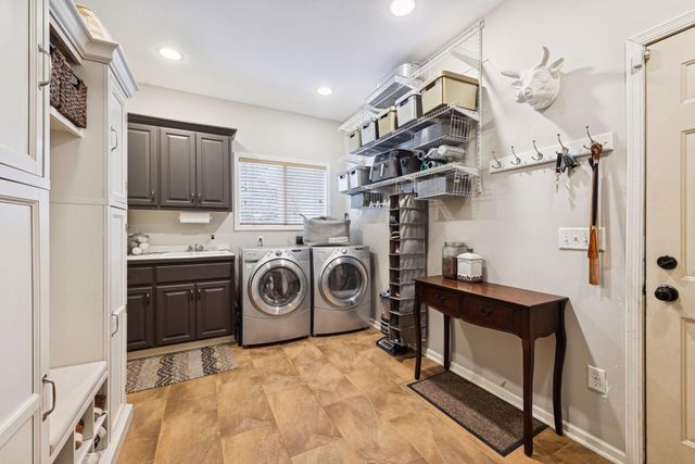 801 Interlaken, Victoria, MN 55386