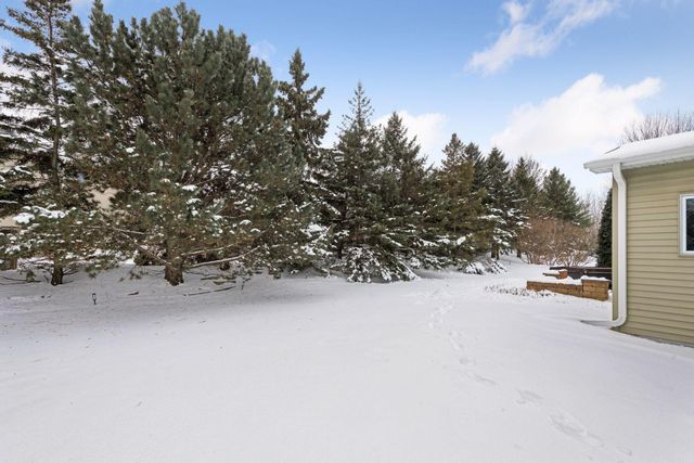 801 Interlaken, Victoria, MN 55386