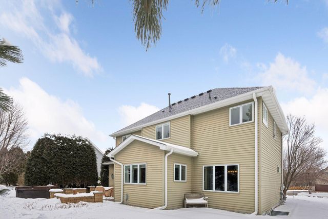 801 Interlaken, Victoria, MN 55386