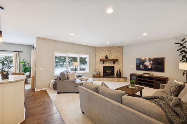 801 Interlaken, Victoria, MN 55386