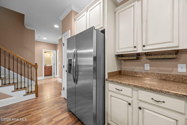 2353 Dovedale Drive B, Greenville, NC 27834