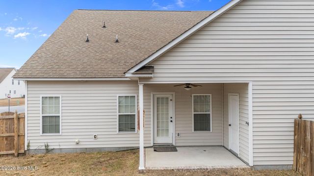 2353 Dovedale Drive B, Greenville, NC 27834