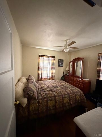 612 Thomas Road, Lynchburg, VA 24502