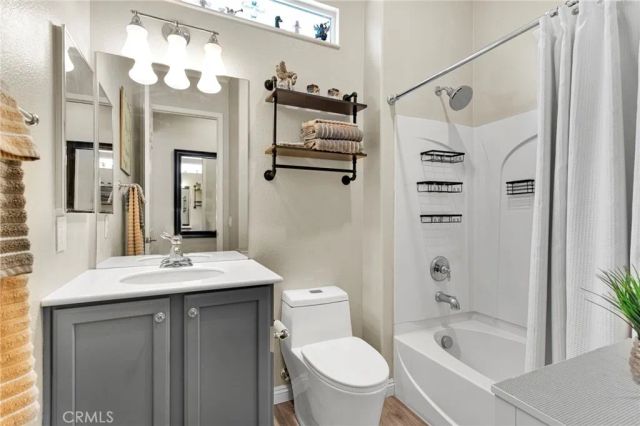 10265 Wascana Lane, Apple Valley, CA 92308