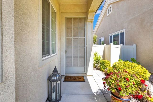10265 Wascana Lane, Apple Valley, CA 92308