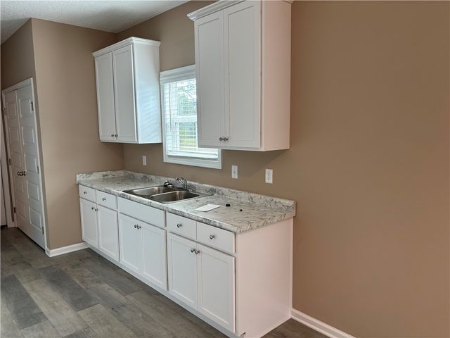 3424 Hardee Ave, Brunswick, GA 31520