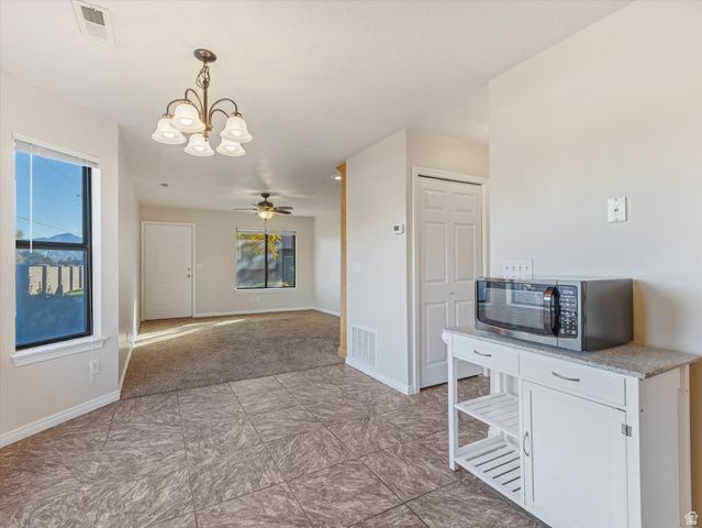 2646 W GREYHACKLE LN, Taylorsville, UT 84129