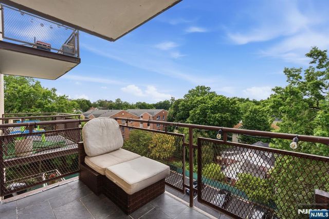 25 Grand Avenue 6E, Hackensack, NJ 07601