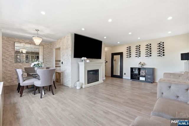 25 Grand Avenue 6E, Hackensack, NJ 07601