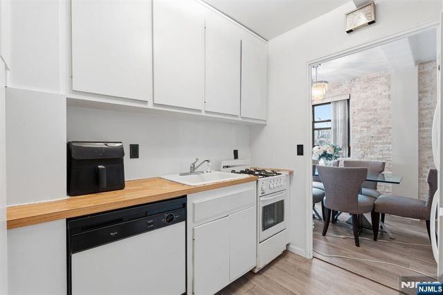 25 Grand Avenue 6E, Hackensack, NJ 07601