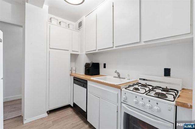 25 Grand Avenue 6E, Hackensack, NJ 07601