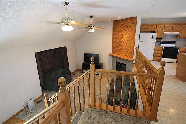 23715 S Chadwick Drive, Peculiar, MO 64078