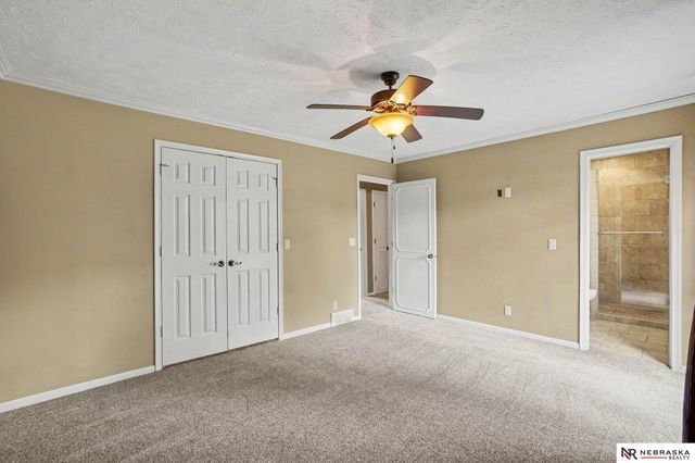 5171 S 150th Plaza, Omaha, NE 68137