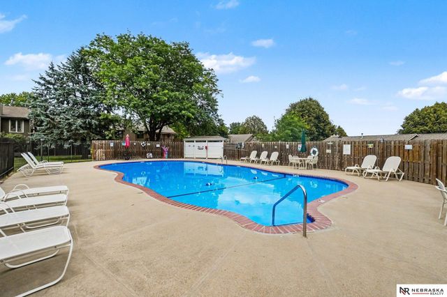 5171 S 150th Plaza, Omaha, NE 68137