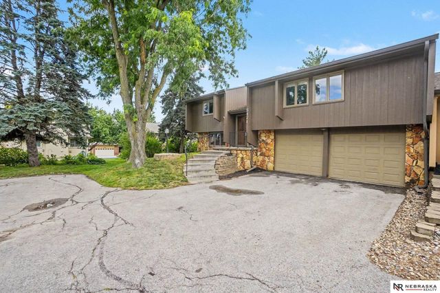 5171 S 150th Plaza, Omaha, NE 68137