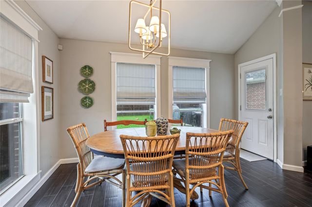 101 Arbor Springs Lane, Dickinson, TX 77539