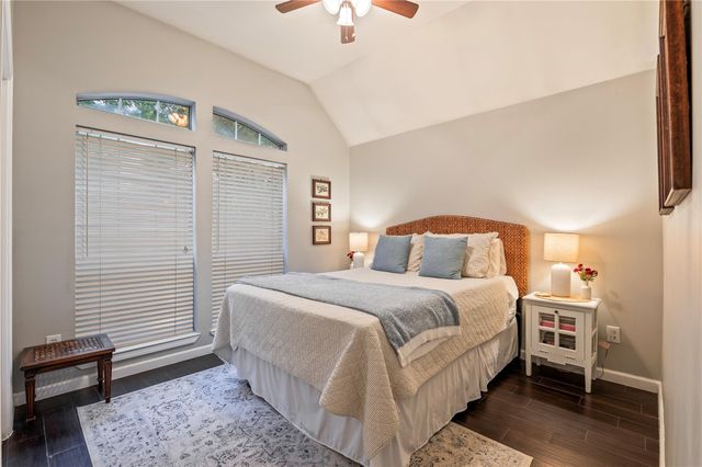 101 Arbor Springs Lane, Dickinson, TX 77539