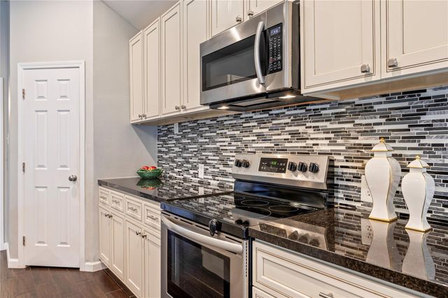 101 Arbor Springs Lane, Dickinson, TX 77539