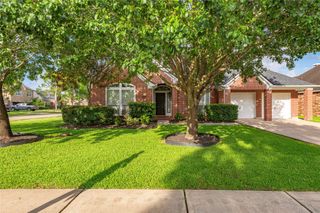 101 Arbor Springs Lane, Dickinson, TX 77539