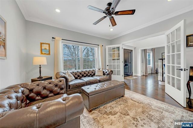 51 Terrace Street, Park Ridge, NJ 07656