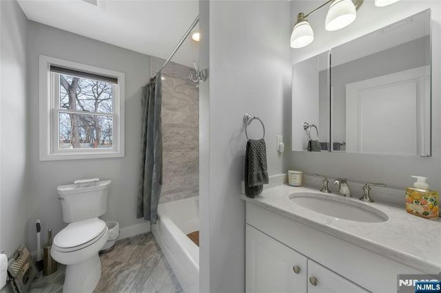 51 Terrace Street, Park Ridge, NJ 07656