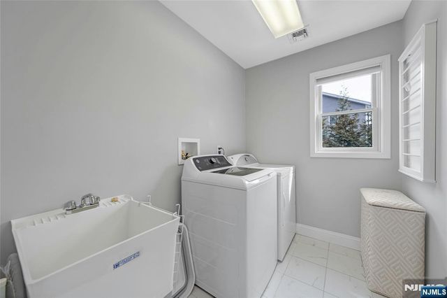 51 Terrace Street, Park Ridge, NJ 07656